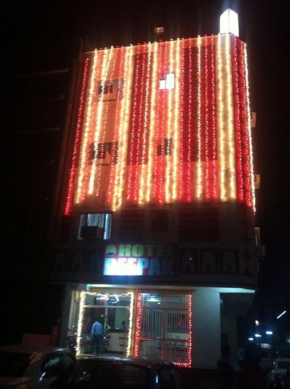 Hotel Deepak ชัยปุระ ภายนอก รูปภาพ