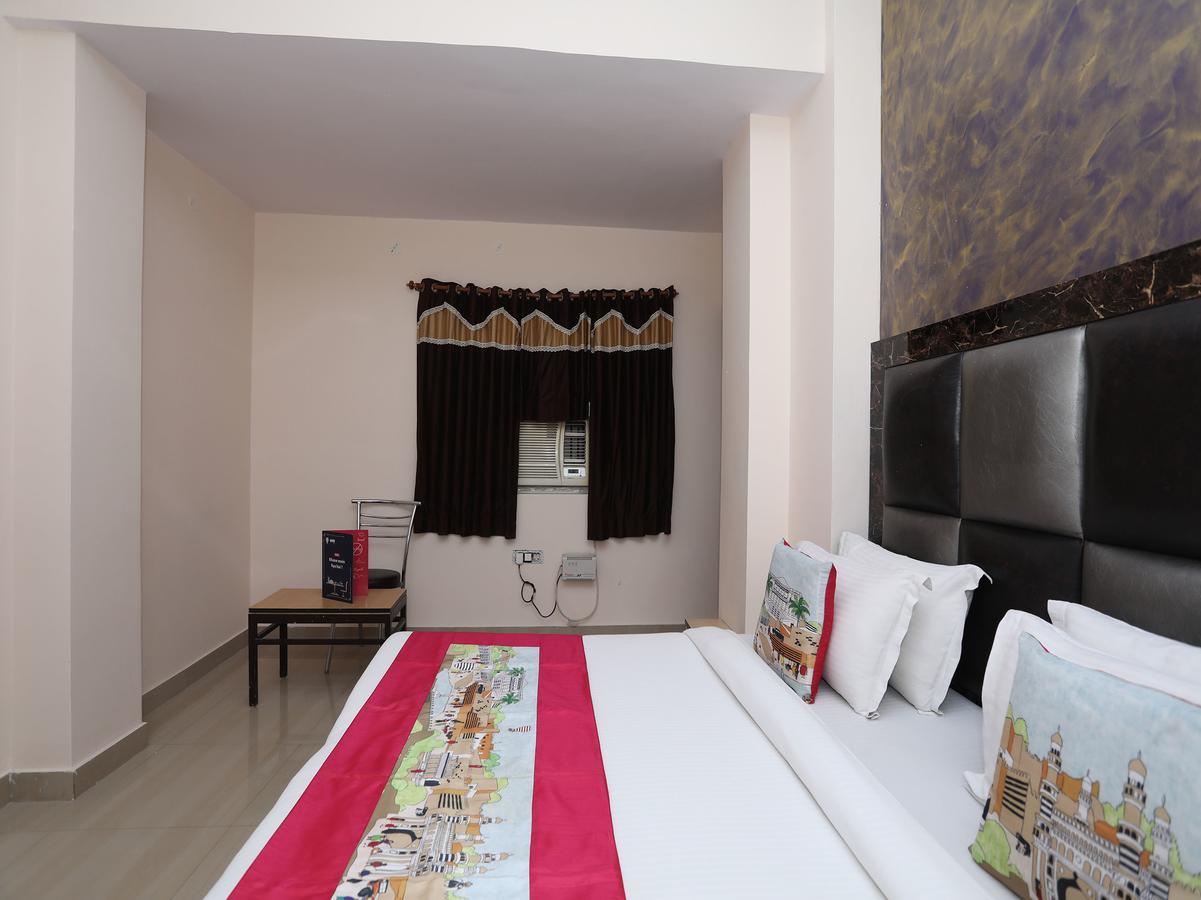 Hotel Deepak ชัยปุระ ภายนอก รูปภาพ